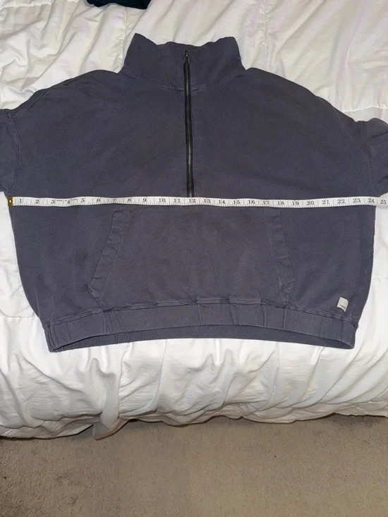 *Flawed* Vuori Sweater - Picture 6 of 12